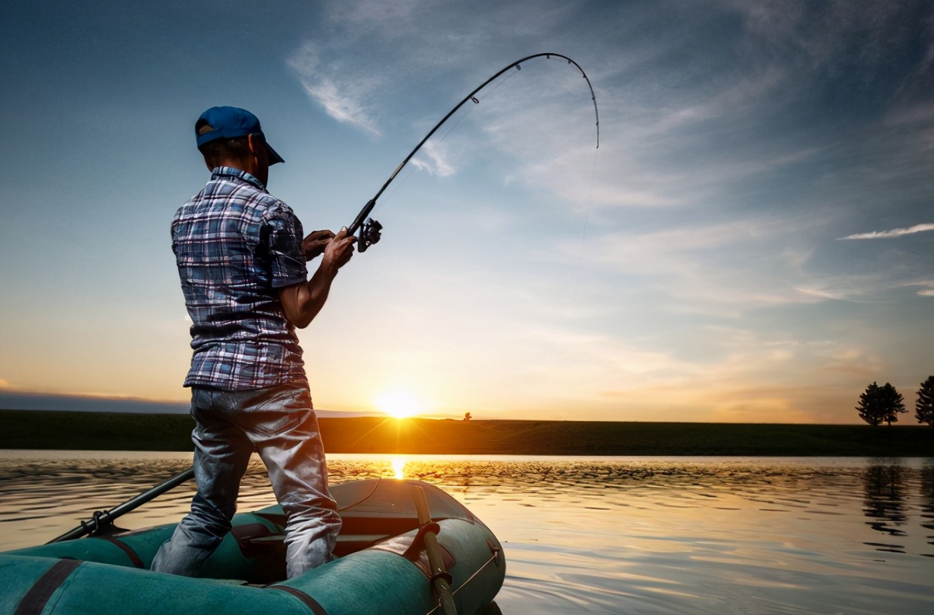 抖音|大水面台钓大鲫鱼: 钓组、饵料，一次说清——盛世三渔