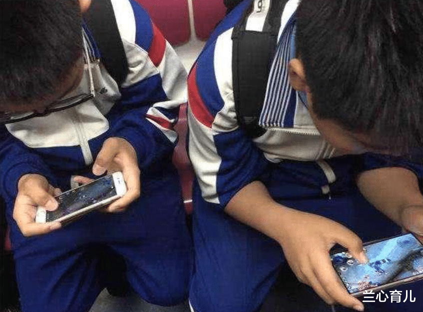 兰心育儿|15岁孩子玩游戏上瘾，不听管教离家出走，家长：把游戏都下架