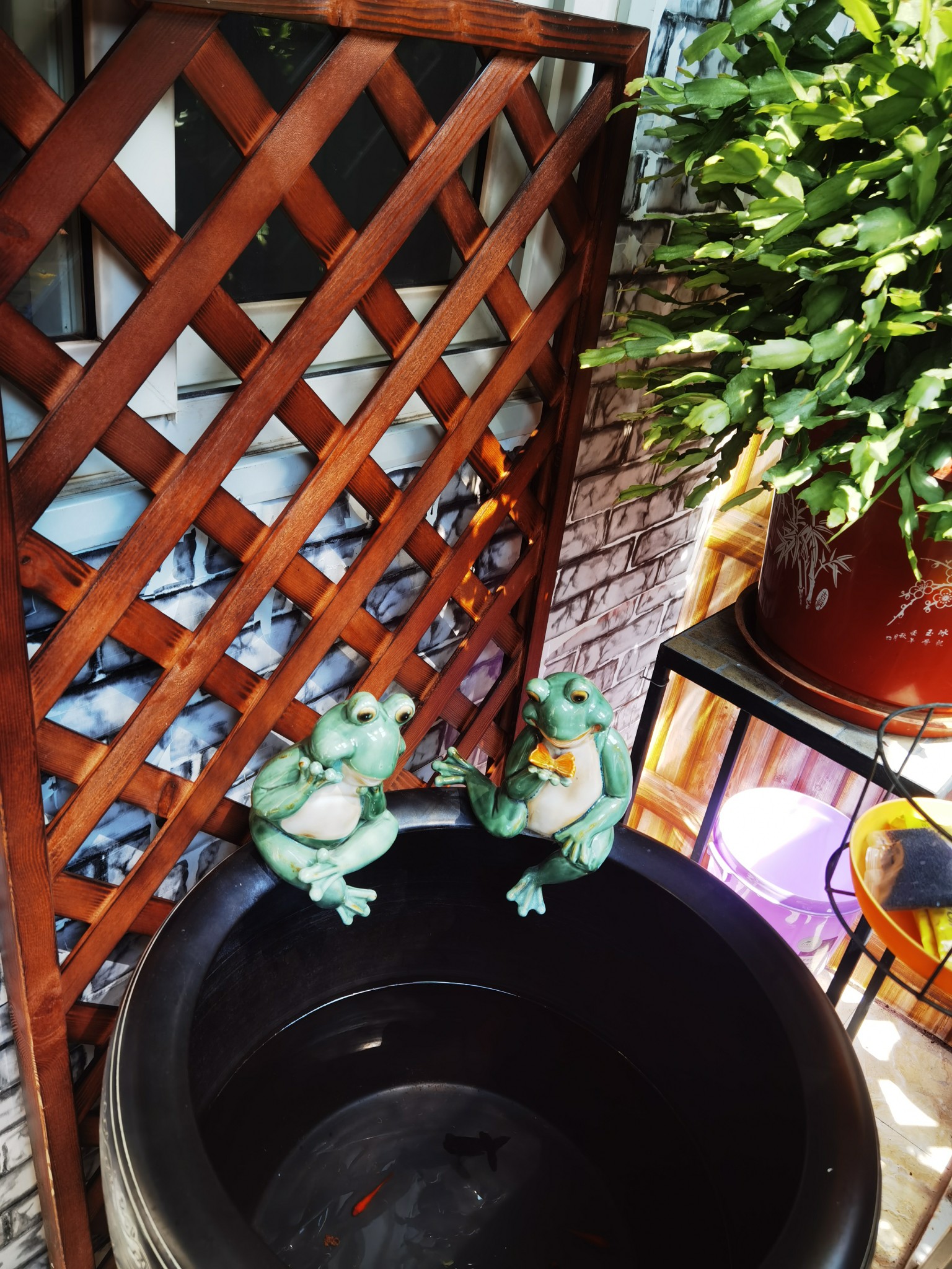 18年房龄的老房子，50㎡花园改造后，成了家人朋友最爱待的地方