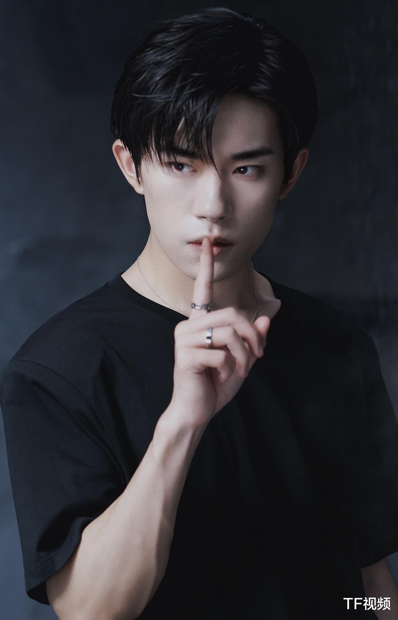 雪中悍刀行|《奇迹》剧组充满喜剧氛围，易烊千玺走路太秀气，与私下完全不同