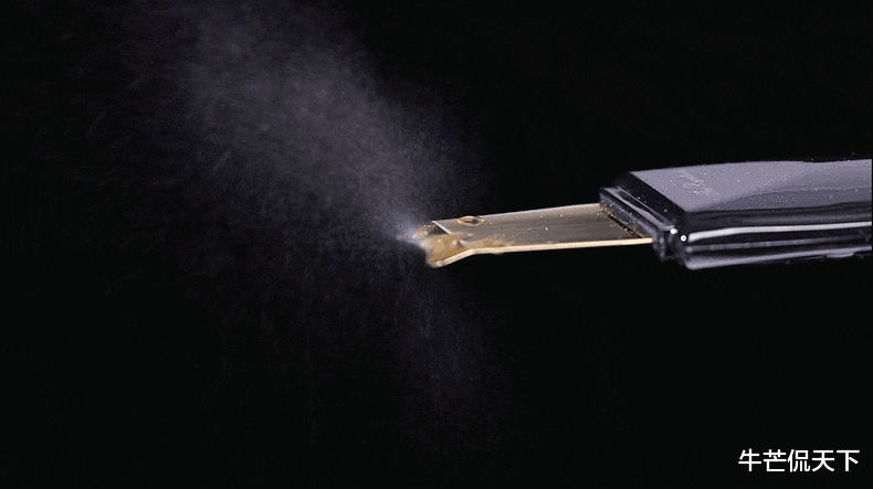 杨幂|用尽全力扮嫩的杨幂，却被嘲笑像许凯的姨妈？