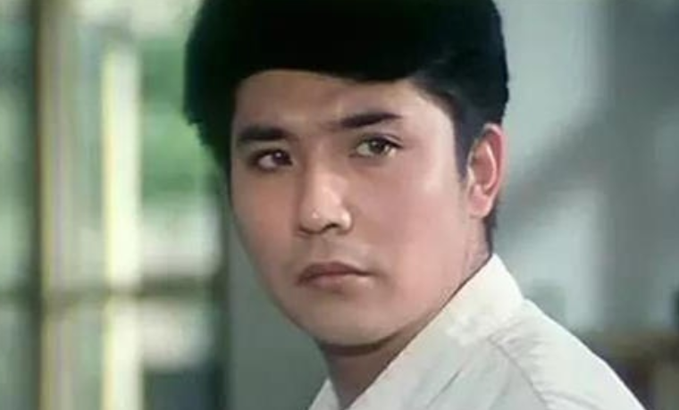 孙淳|著名演员孙淳：照顾病妻36年，一生丁克，花60万克隆已逝爱犬