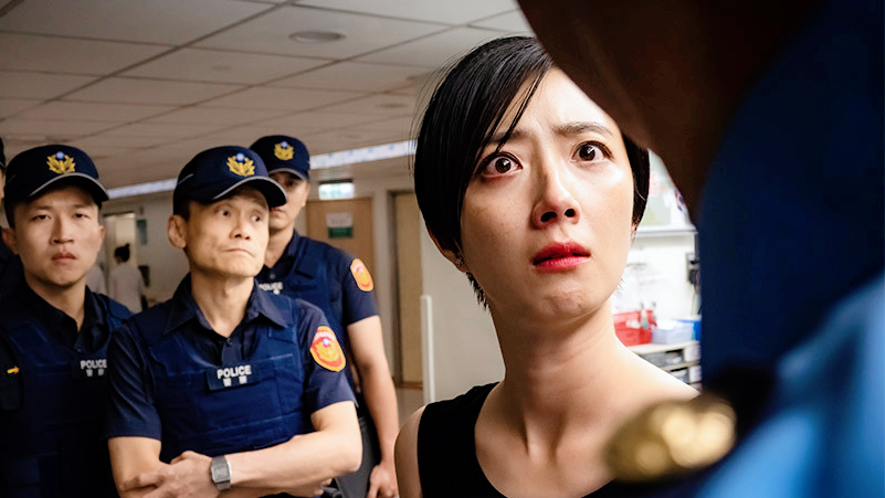 桂纶镁|这部备受期待的电影，桂纶镁却屡爆“荤段子”，终沦为了低俗烂片