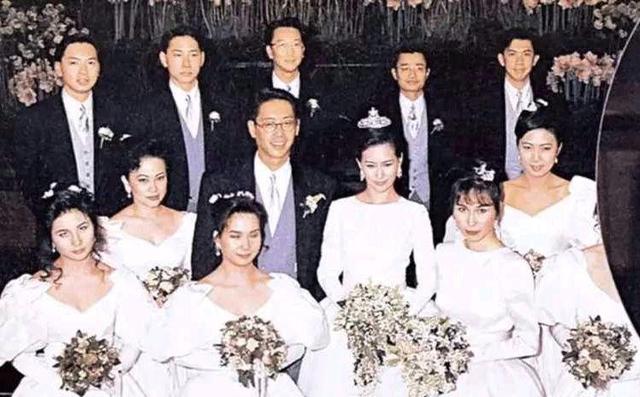 陈百强|守候陈百强40年的何超琼: 耳边永远戴着那对，专属他1人的珍珠耳环