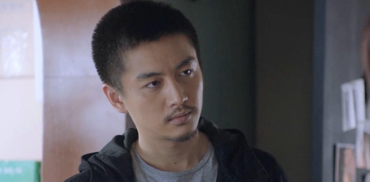 突围|《突围》主演演技大排名：他获央媒点赞，“佟掌柜”表现受争议