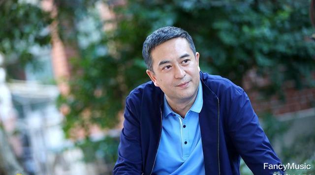 张嘉益|新剧口碑爆棚，50岁张嘉益的过分清醒，让多少中年演员“脸红”？