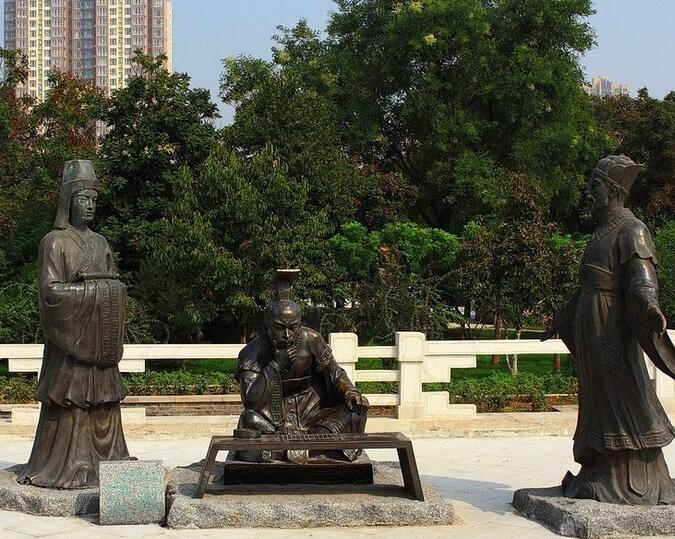 赵佗|历史上活最久的皇帝，熬死了自己的9个儿子，孙子差点都熬死