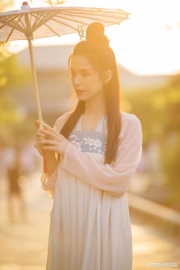 发型|今年最心动的5款发型，超显脸小还不挑人，给你的气质加分