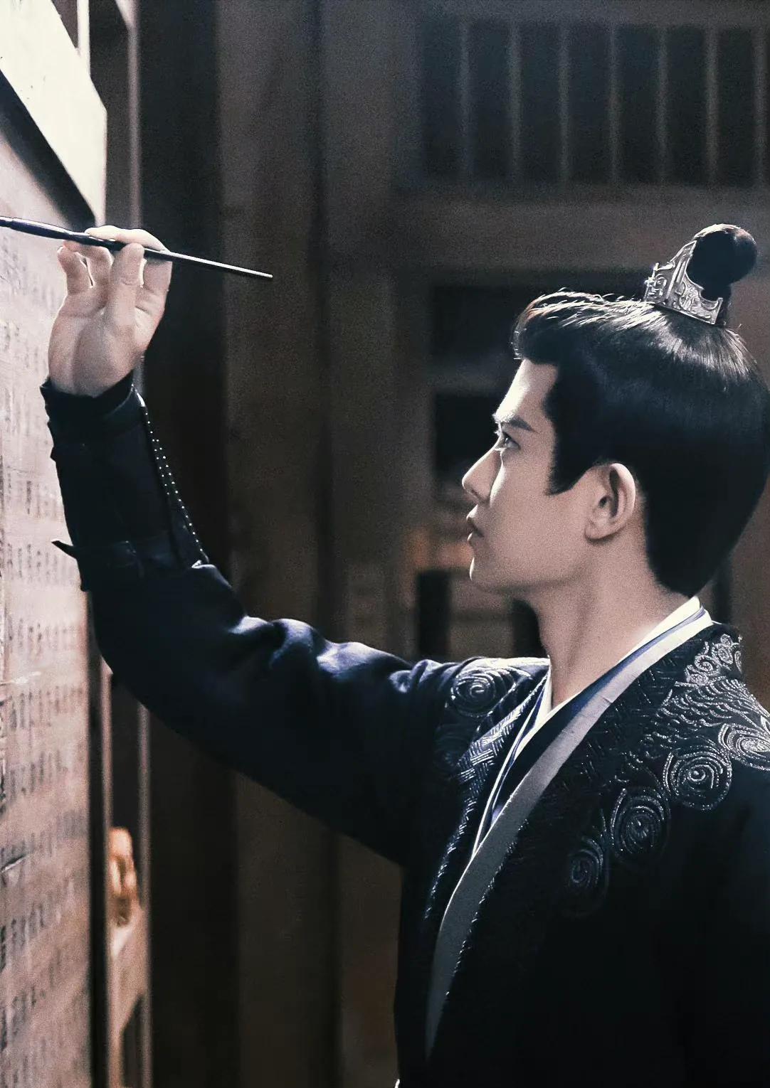 电视剧|2021年十部优秀电视剧，郭麒麟男主首秀，白鹿熬出头，景甜终翻身