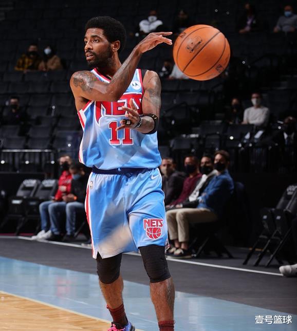 凯里·欧文|场均32分！欧文无缘首个月最佳，拱手让给了哈登