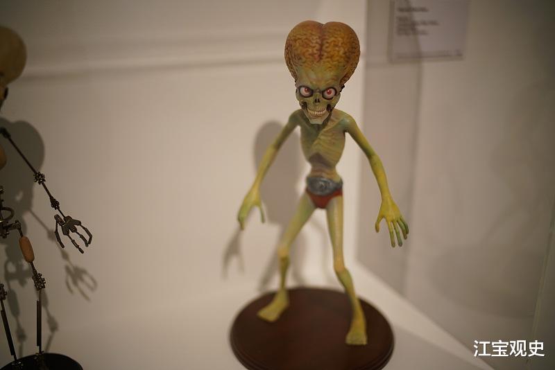 人类是巨人的半成品?还是外星人的实验品?