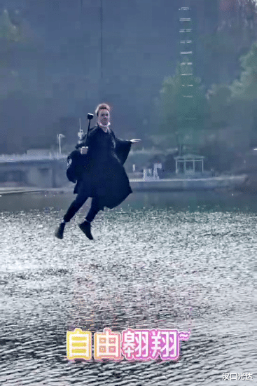 漢口光達(dá) 老外在武漢比我們還會(huì)玩  武漢伢們  你們服氣嗎？