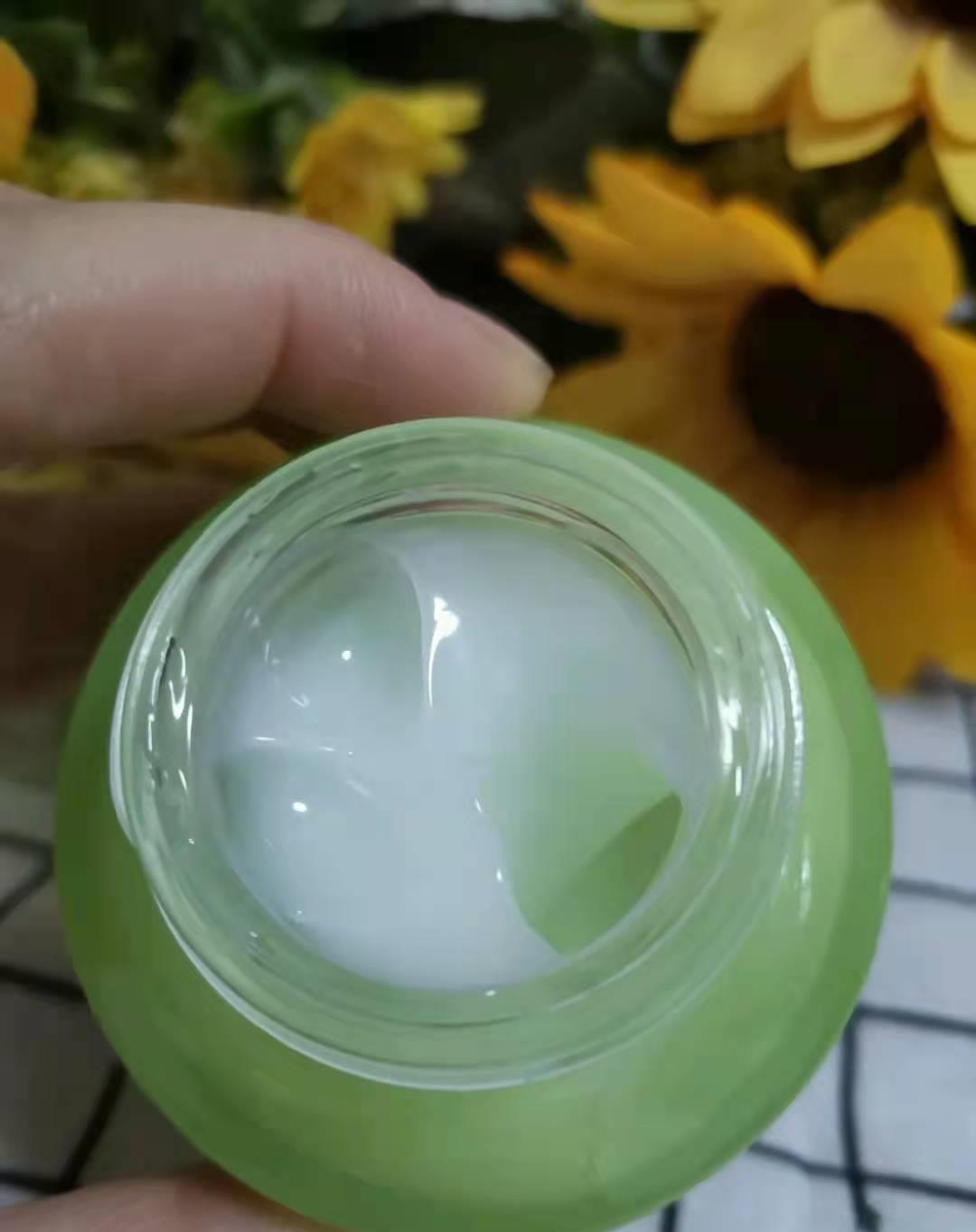 面霜 今年冬季最好用的面霜，百分之八十的女人都用过
