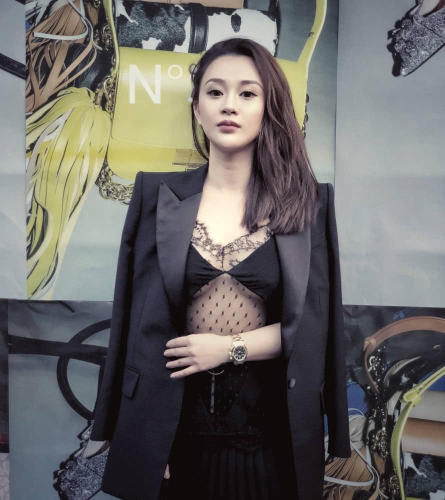 新晋宝妈育儿记|前有陈昱霖，后有都美竹，谈恋爱吗？能坐牢的那种！