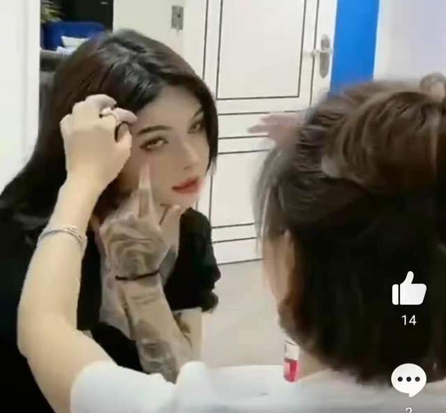 整容|知名美女网红被曝是男生！疑原声视频流出，自称为整容花费几套房