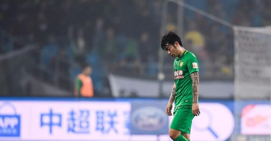 男儿志在远方|3万锐减到7千!中超的遮羞布,昨晚被无情撕下,足协还要画饼吗?