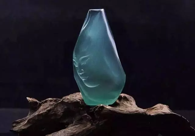 翡翠|价值1500万的翡翠，究竟长什么样？