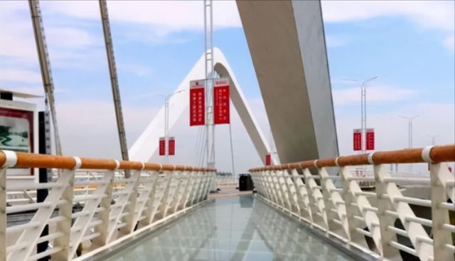 陕西 陕西“巨无霸”公园,面积约是10317个篮球场,人少景美还免费