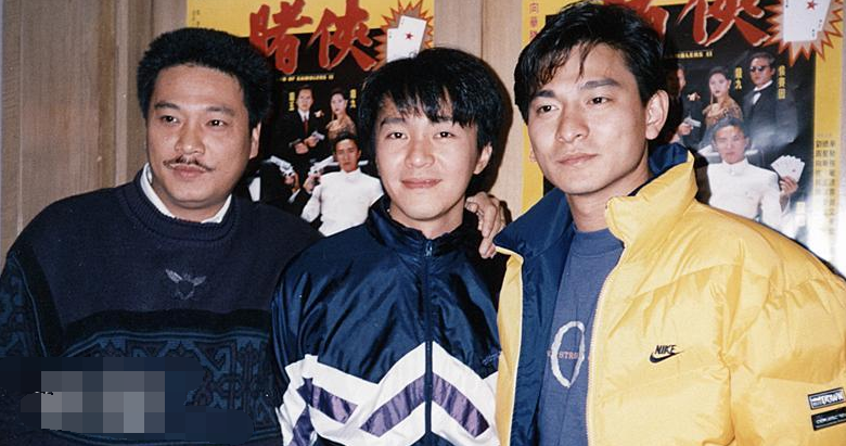 周星驰|吴孟达弟弟曝星爷在灵堂9分钟相处细节，90岁母亲没有现身送别儿子