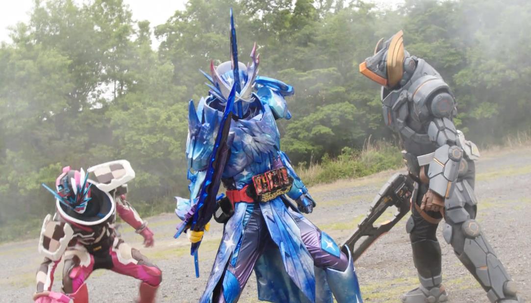 假面骑士圣刃|如何评价假面骑士圣刃星尘龙 重振大杂烩荣光 崇皇和天才学着点