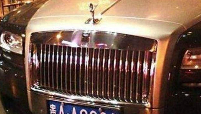 迈巴赫|王健林的迈巴赫57S、马云的迈巴赫62S，遇上老干妈的车都得靠边停