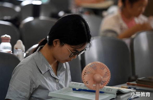 大学生|大学生吐槽：这4类专业“就业难”，工资低没前途，浪费好成绩