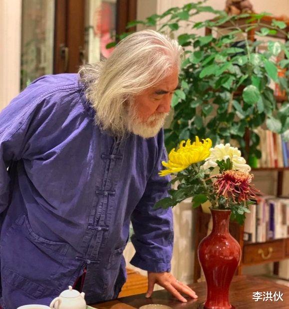 张纪中|好事将近？张纪中发妻儿近期动态，杜星霖肚子微隆疑怀上了第三胎