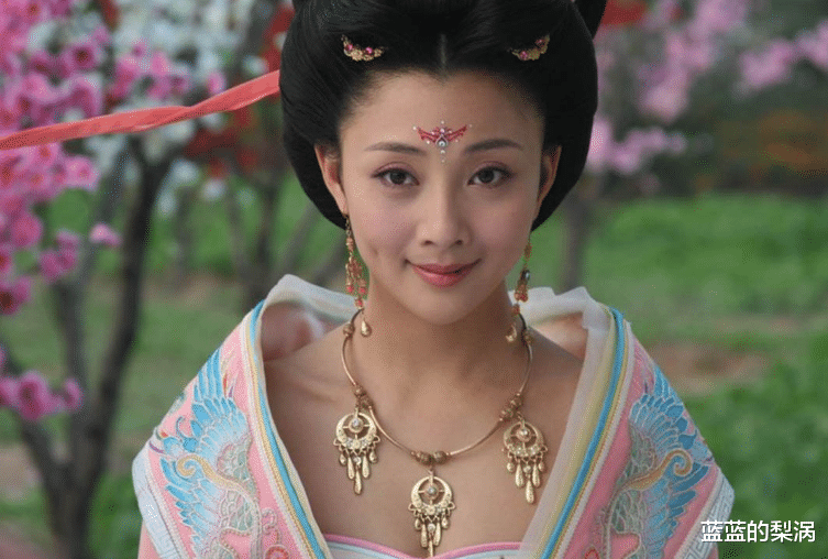 殷桃|出道17年，为什么殷桃的嘴一直都是破的，本人说出真实原因