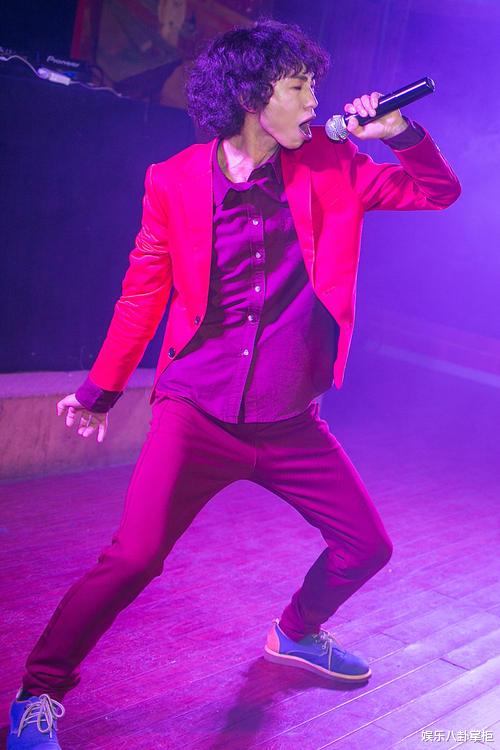 庞麦郎|是谁毁掉了“庞麦郎”？从走红到精神分裂，“幕后黑手”终现形