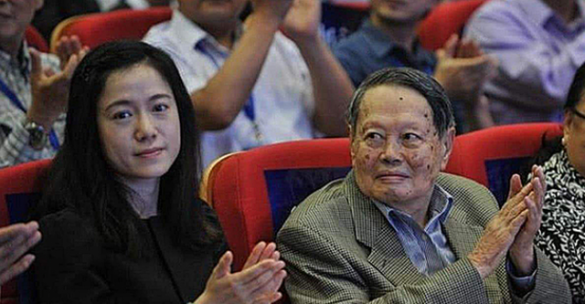 杨振宁 杨振宁娶小54岁的翁帆，明确表示：没有她，我会和其他人结婚