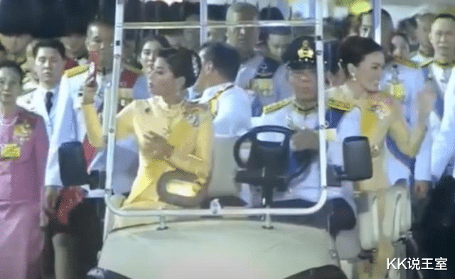 Angelababy|泰王室成员齐现身：王后心情好，贵妃消瘦了；公主没带手机好无聊