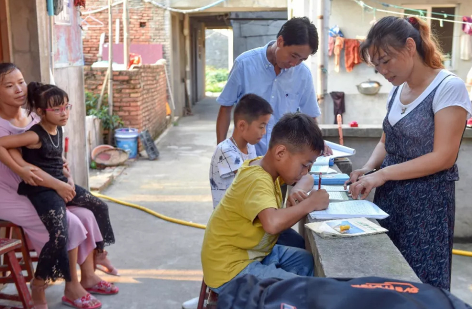 大树说教育|我国正部级央企只有3家，即将开始秋招，待遇不输公务员