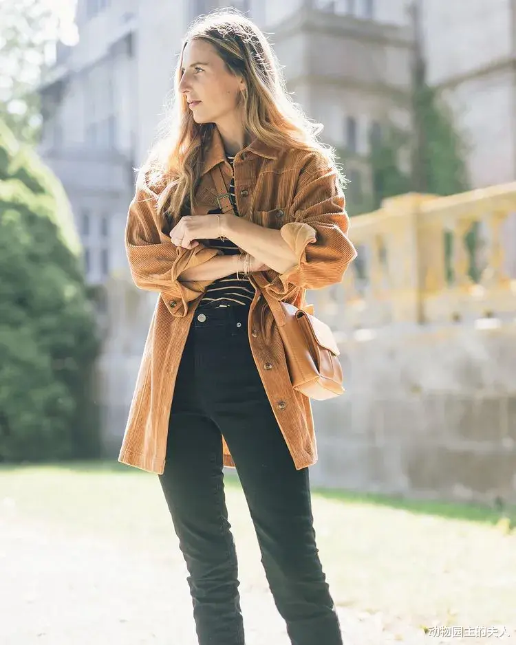 动物园主的夫人 日本博主街拍汇总 冬季大衣里面怎么穿