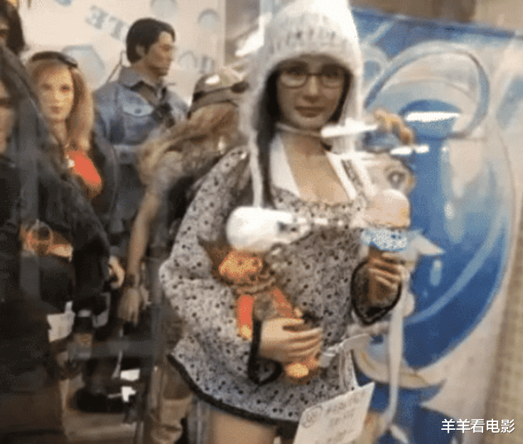 杨幂|“杨幂机器人”引日本“宅男”一度哄抢？售价17000日元，网友：有点吓人