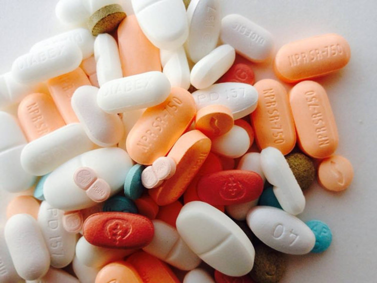 医生|4种药物很便宜,医生家中常备,但是药店从来不主动推荐