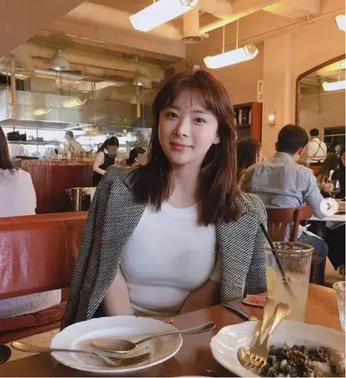 驾驶|因车祸去世的明星，有人因未系安全带，有人却因逃缴55元通行费丧命