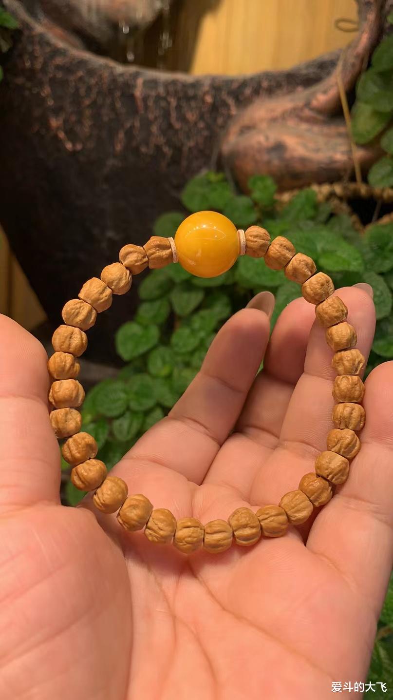 文玩|文玩手串百香，你是如何搭配的，这样配如何？