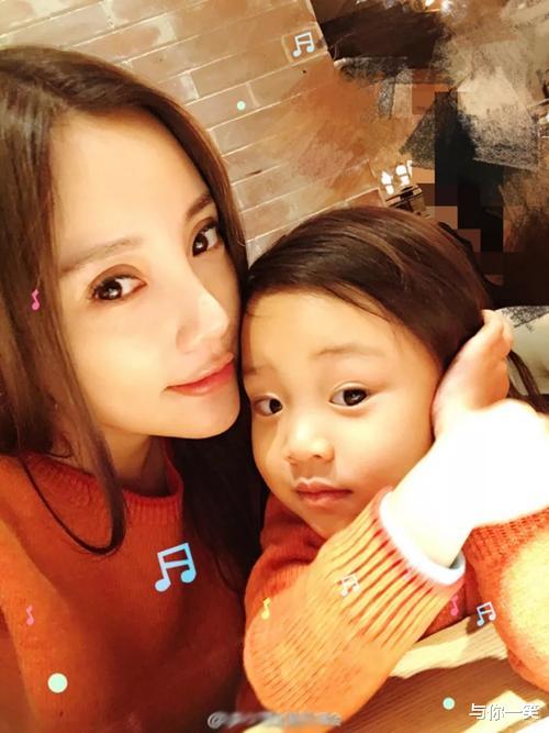 李小璐|李小璐带甜馨整容！曝其不满女儿颜值已久，这是在网红圈待太久了？