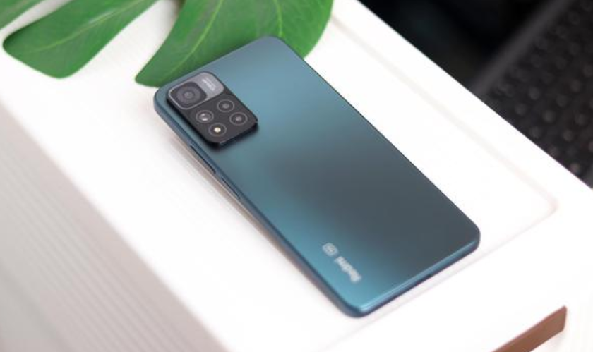 红米Note|降至清仓价，小米最佳千元旗舰退场，120Hz+5000mAh