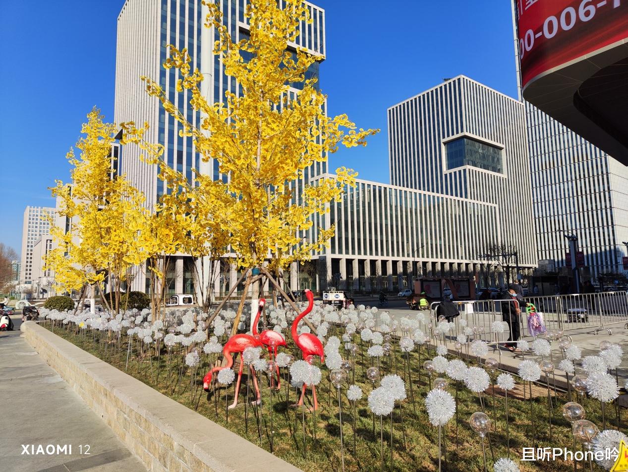 摩托羅拉|moto edge X30和小米12上手測評：首款和第二款驍龍8的巔峰賽