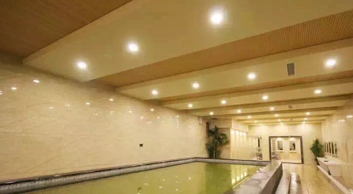 医生|大学情侣相继长“红疹”,查出HPV后大打出手,医生:这事不该做的太多了