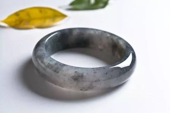 黑冰|看懂乌鸡种翡翠，这一篇文章就够了