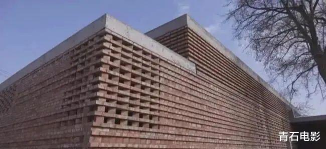 设计师|132万红砖房的4大槽点，一个比一个离谱，陶磊会为它“脸红”吗？