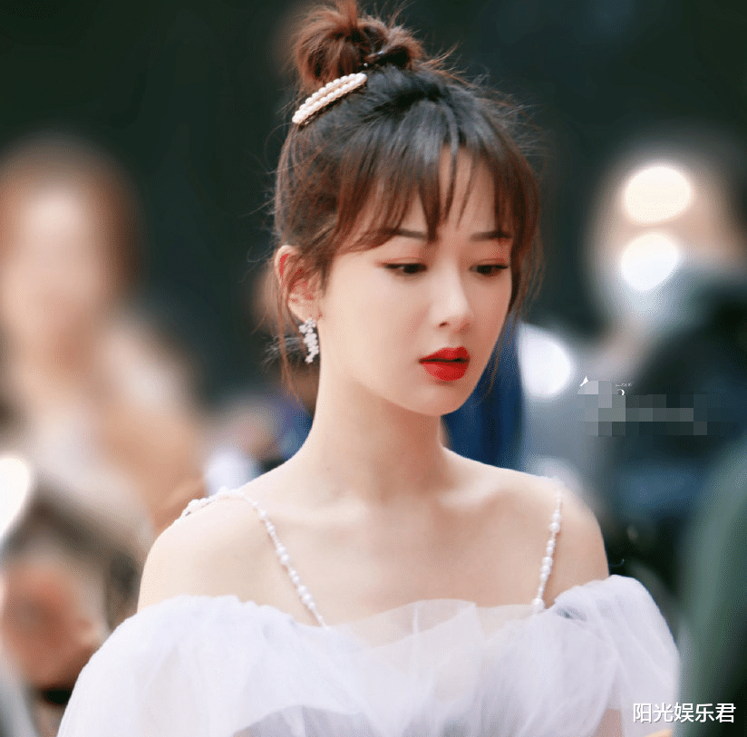 杨紫|杨紫录《萌探》换古装，比《香蜜》时期还好看，又美又瘦仙气十足