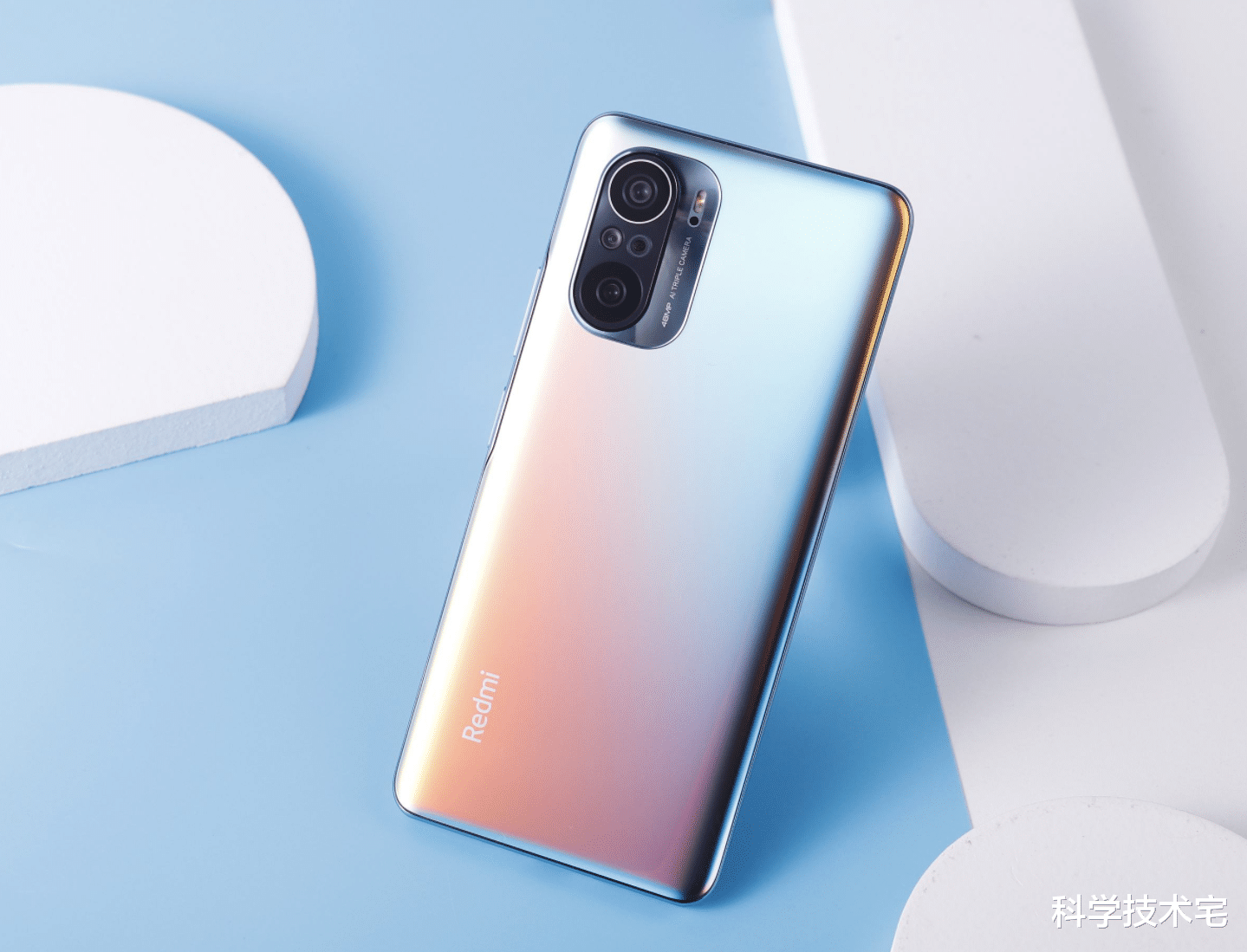 机器|盘点今年值得买的四款性价比手机,性能强大、价格低廉!