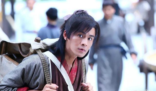 嵇钰莎宝妈日记|陈朝将领杜僧明在广州发动叛乱，被陈霸先俘获，为何不杀他，反而征用他呢？