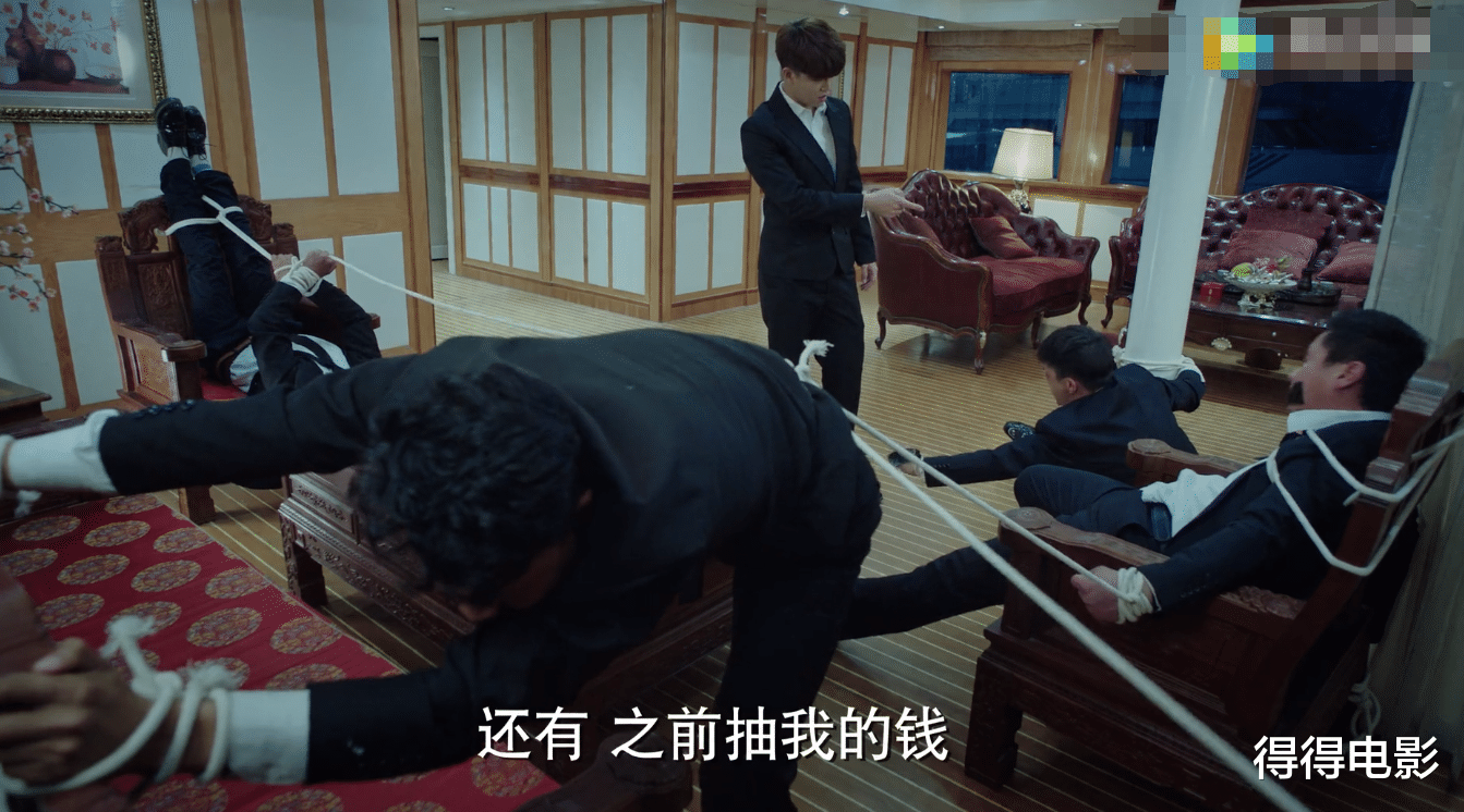 警察|警察和毒贩炒CP，洗剪吹发型当卧底，这是缉毒版“雷霆战将”？
