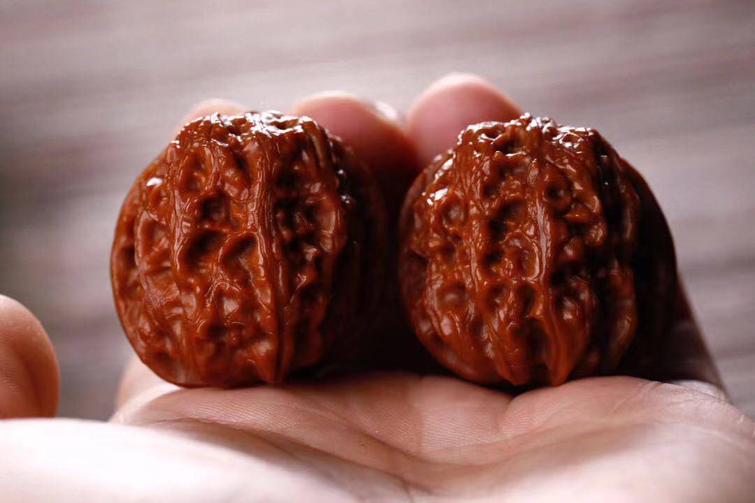 文玩核桃|文玩核桃机刷做旧如何鉴别 来看看吧