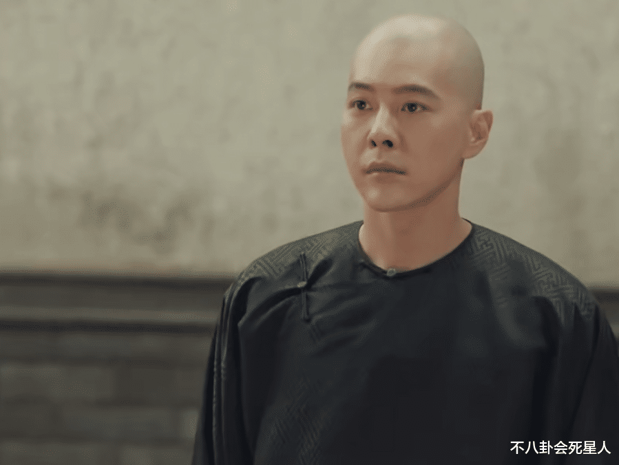 杨幂|清朝辫子装也帅就服这9位，又俊又苏不说，退圈都让人念念不忘