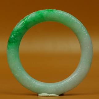 翡翠手镯|清，翡翠手镯，满绿飘紫，满刻祥云图案